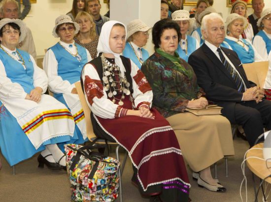 Eesti looduslikud pühapaigad soome-ugri kunstnike pilgu läbi